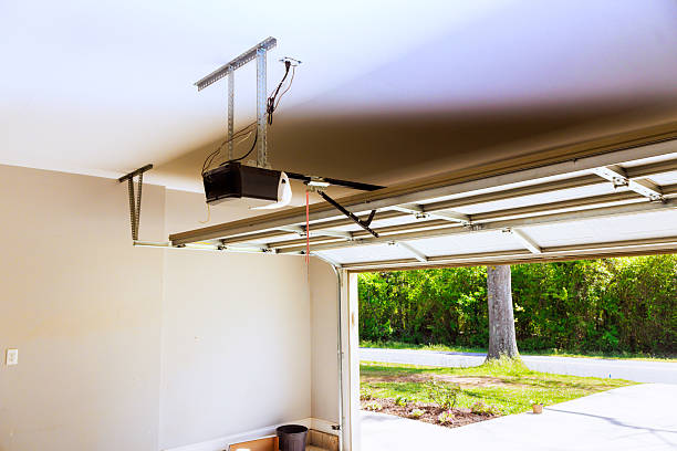Top rated local Garage Door Installation specialists in Summit, WA